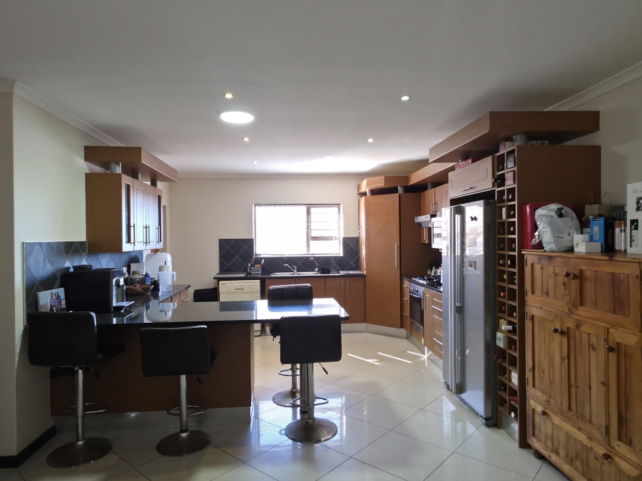 3 Bedroom Property for Sale in Wavecrest Eastern Cape